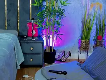 Stripchat Adult Webcam of valery_evan