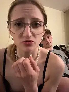 Stripchat Best Webcam of LauraundSteve_