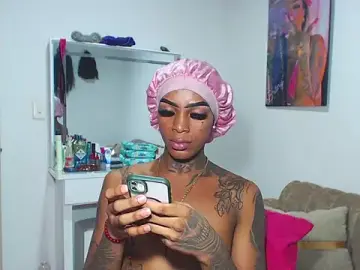 Stripchat Nude Webcam of badgirls_cx