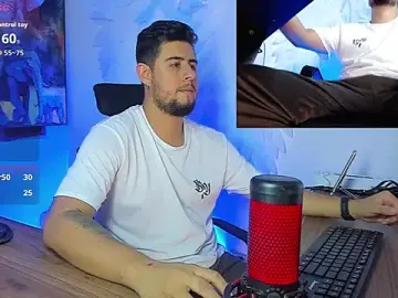 Stripchat Live Sex of ryan_evannss