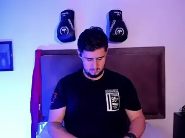 Stripchat Live Sex Cam of ryan_evannss