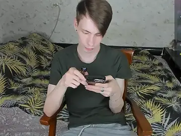 Stripchat Live Sex Cam of ERICK__DEEN