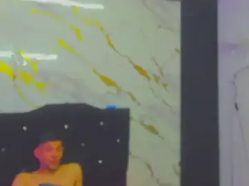 Stripchat Free Live Porn of Stormandloganxxx