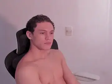 Stripchat Live Porn of laurent_nova