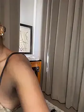 Stripchat Sex Cam of slimcateee