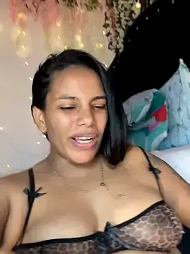Stripchat Nude Webcam of ArielleMillerr