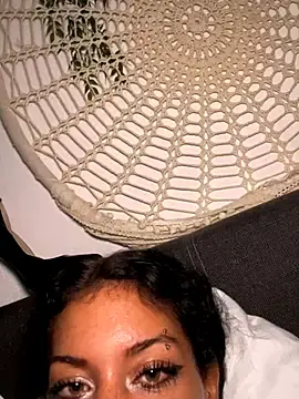 Stripchat Sex Cam of AlyssaHottv_