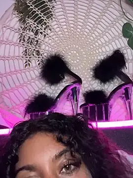 Stripchat Adult Webcams of AlyssaHottv_