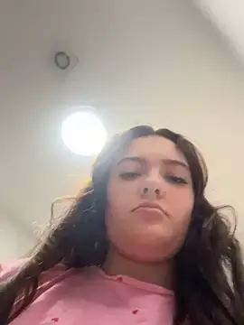 Stripchat Free Porn Cam of Victoria6989