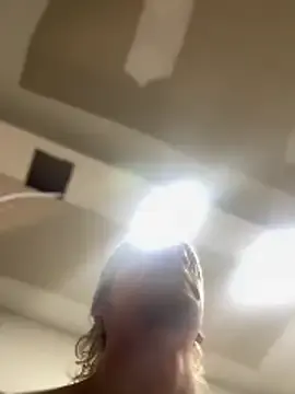 Stripchat Live Sex Cam of Scott_sex7