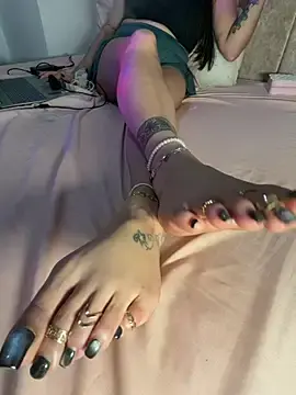 Stripchat Live Sex Cam of Ammberly__Adam23
