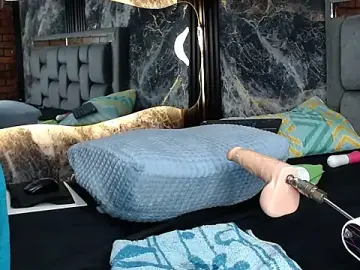 Stripchat Live Sex Cam of Couple_Gold69