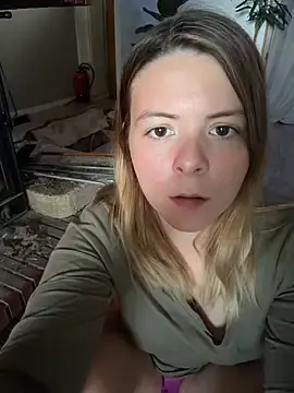 Stripchat Free Live Porn of Nina_blain