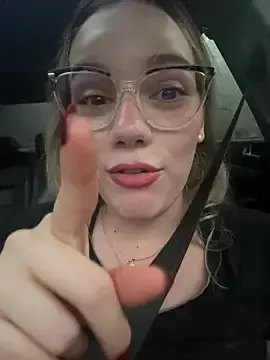 Stripchat Free Live Porn of NicoleCut