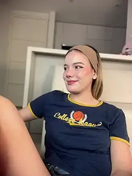 Stripchat Sex Cam of NicoleCut