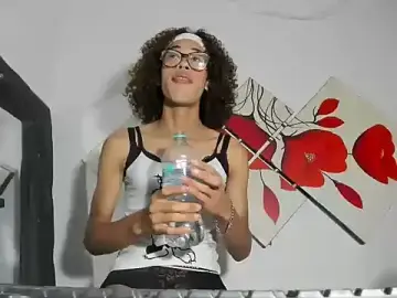 Stripchat Adult Video Chat of Sendaya_hugecock