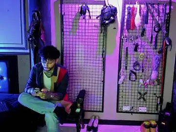 Stripchat Free Live Porn of Twisted_Fantasy