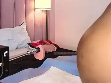 Stripchat Adult Webcam of HallyBans