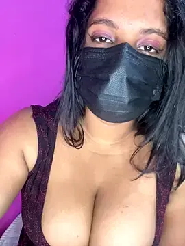 Stripchat Nude Webcam of Savi-SL