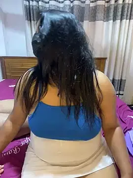 Stripchat Sex Cam of Savi-SL