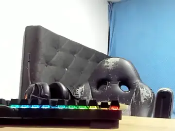 Stripchat Watch Live Sex Cams of coolfriki