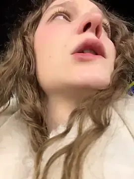 Stripchat Adult Video Chat of outside_rosy