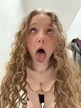 Stripchat Adult Webcams of outside_rosy