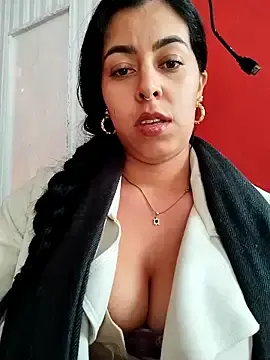 Stripchat Live Sex Cam of Luianna