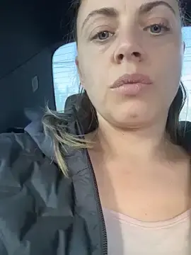 Stripchat Sex Cam of ladywithbigass