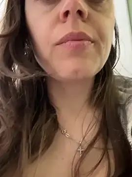 Stripchat Free Live Porn of ladywithbigass