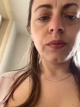 Stripchat Watch Live Sex Cams of ladywithbigass