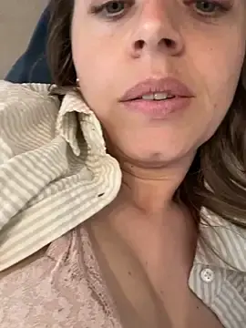 Stripchat Live Sex of ladywithbigass
