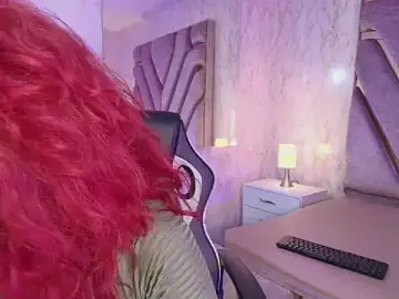 Stripchat Live Sex Cam of redd_pandaa