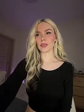 Stripchat Watch Live Sex Cams of xDinnax