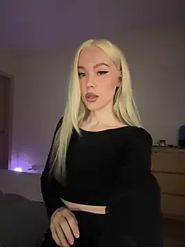 Stripchat Sex Cam of xDinnax