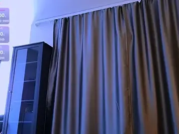 Stripchat Watch Live Sex Cams of Kaia_Sunshine_Mia