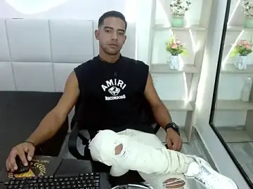 Stripchat Free Porn Cam of ivytemptation