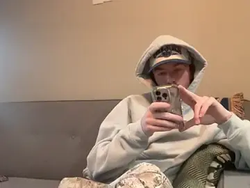 Stripchat Live Porn of younghungginger