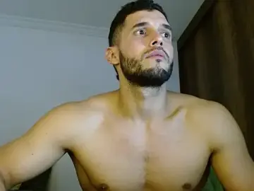 Stripchat Nude Webcam of Noah_jhonsonn