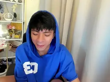 Stripchat Live Porn of davincihugecock