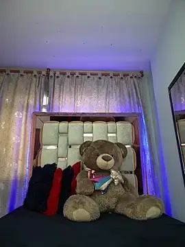 Stripchat Live Sex Cam of serena_willow