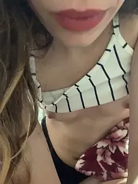 Stripchat Best live sex cam show of Labelleamira