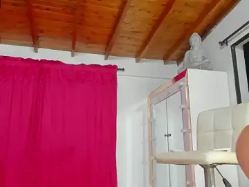 Stripchat Best live sex cam show of emily_hornett