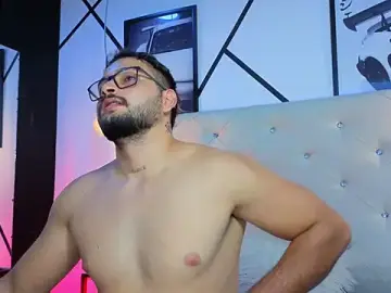 Stripchat Best Webcam of Andrew_Brown