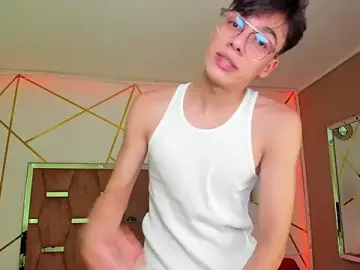 Stripchat Free Porn Cam of Gerony_