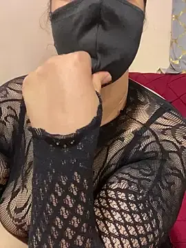 Stripchat Adult Webcam of mari_layali