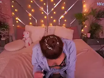 Stripchat Best Webcam of EllaGoldenn