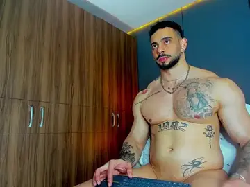 Stripchat Adult Video Chat of massimo_visconti