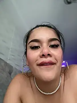 Stripchat Free Live Porn of Issane_Peru