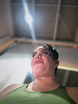 Stripchat Live Sex Cam of Issane_Peru